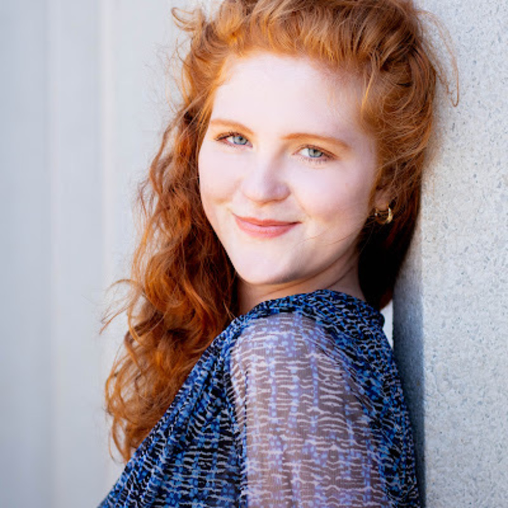 Meet your Posher, Hallie